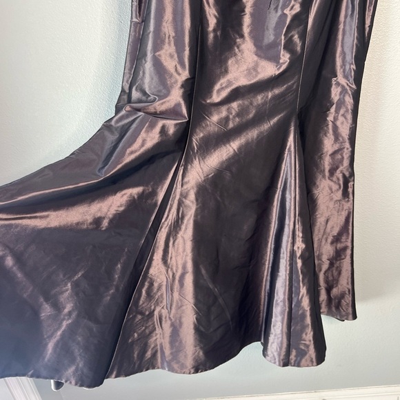 Vera Mont Paris Chrome Silver Sheen A-Line Midi Skirt & Purple Back Zip Top - Picture 8 of 16